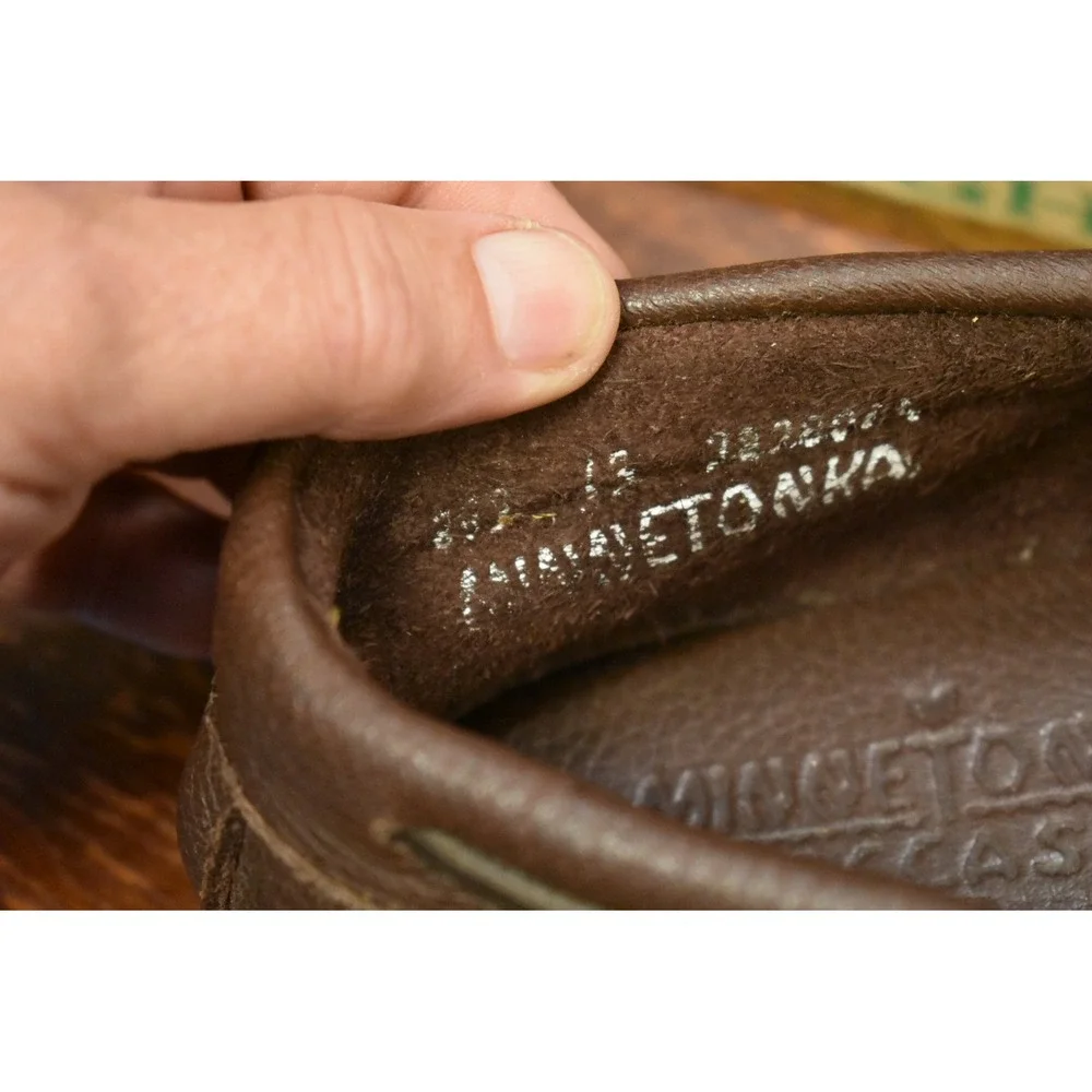 Minnetonka Moccasin Mens 13 Dark Brown Pebbled Leather Camp Mocs 702 Loafer